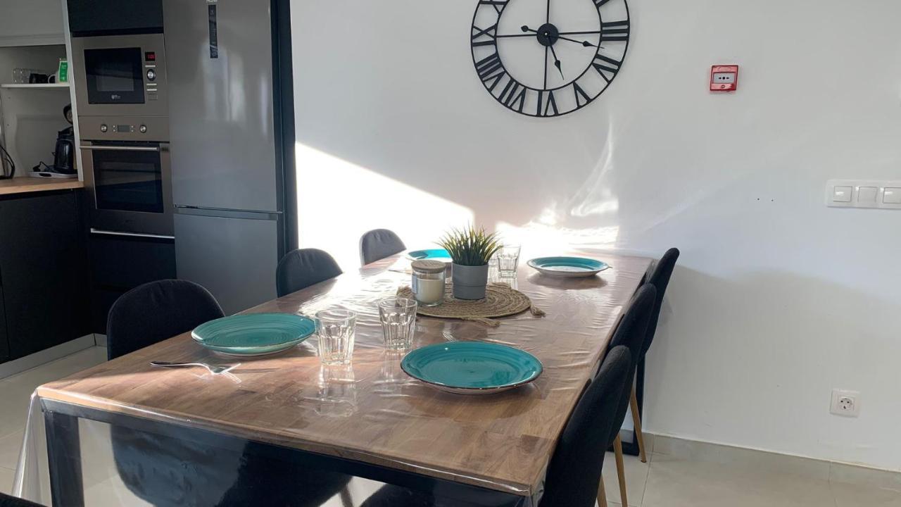 Rodhes Playa B-1 Apartamento