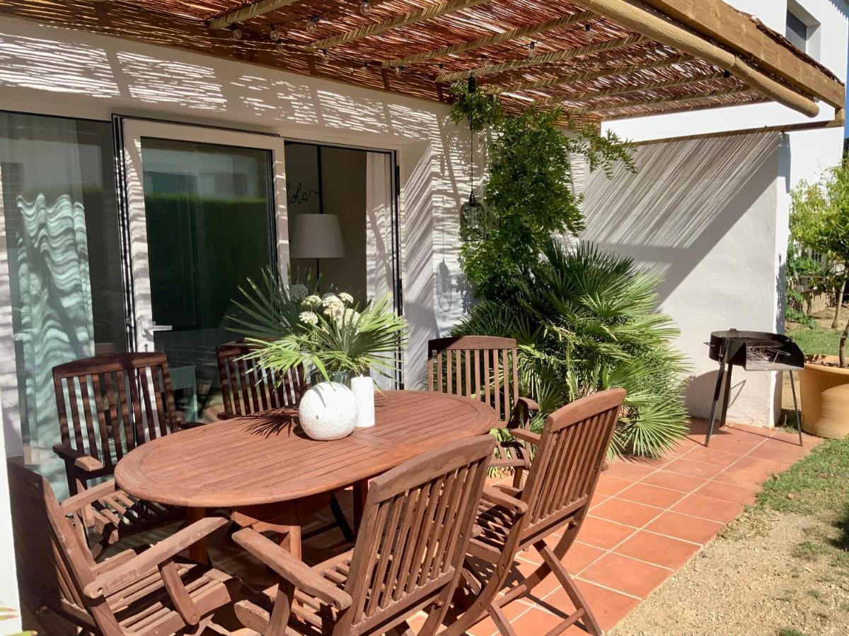 Coll, Terrace & Pool Apartment