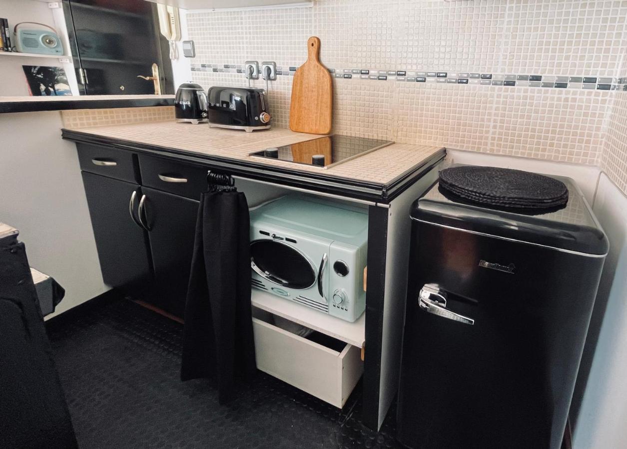 Rnet - Rhc 1208 Center Apartment