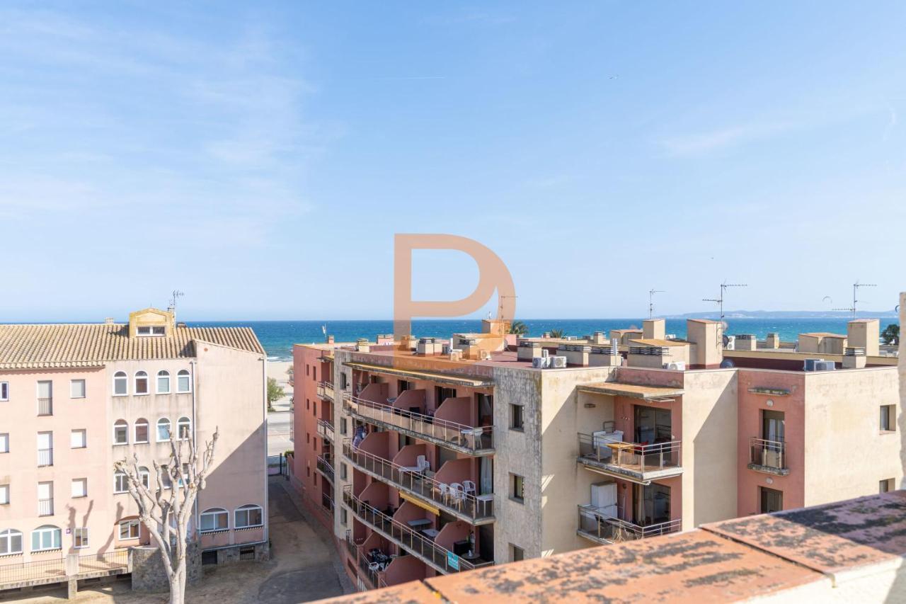 Apartamento Cozy In 5 Minute Walk From The Sea