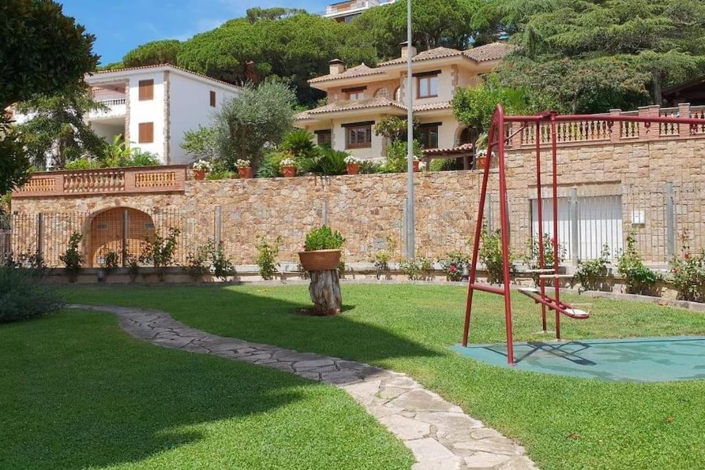 Somriu Fenals Platja Apartamento *
