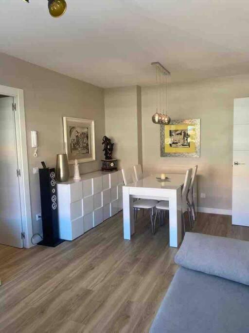 Lujoso Piso Enfrente De Playa De Fenals, 2 Terrazas Apartamento Lloret de Mar