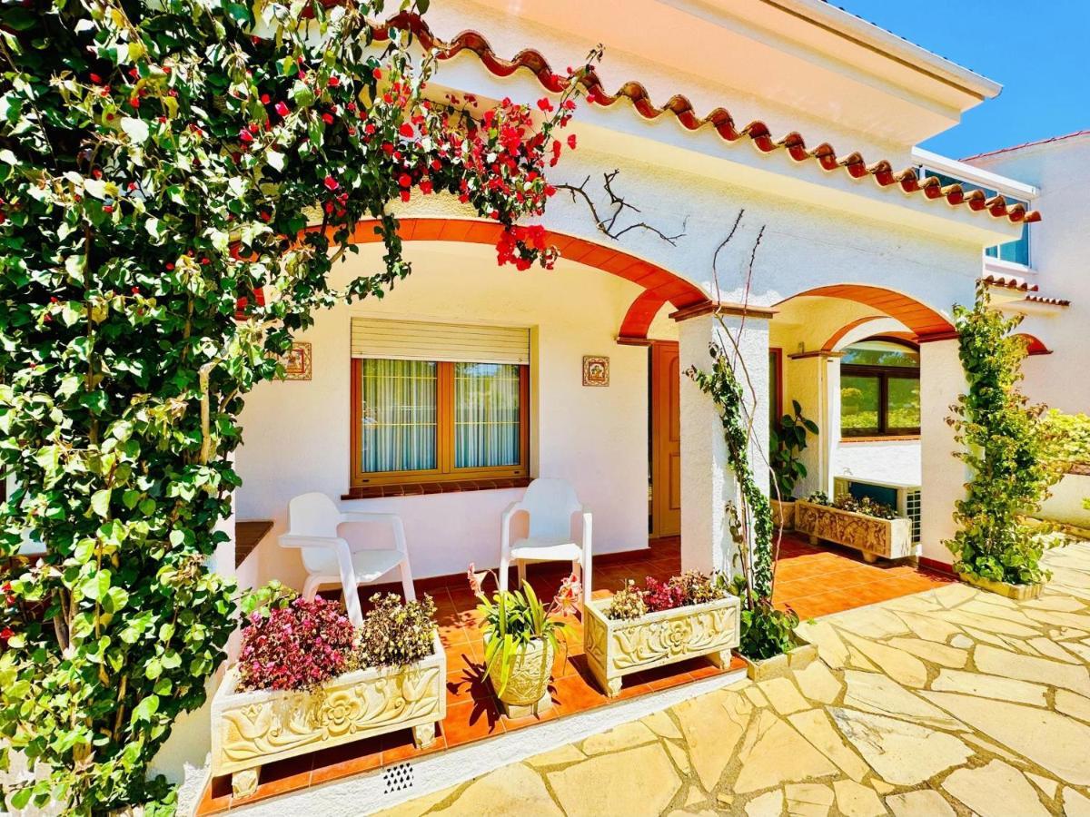 Holiday home Amata Costabravasi
