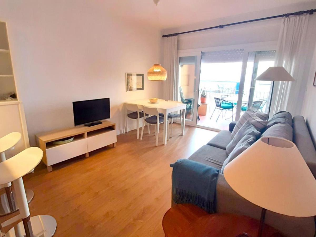 0313 In Apartamento *