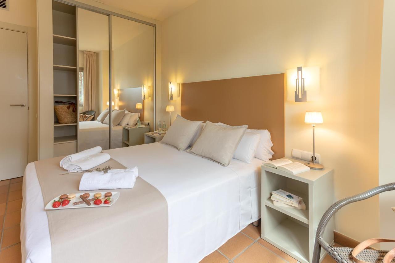 Ciutat De Palol Apartahotel