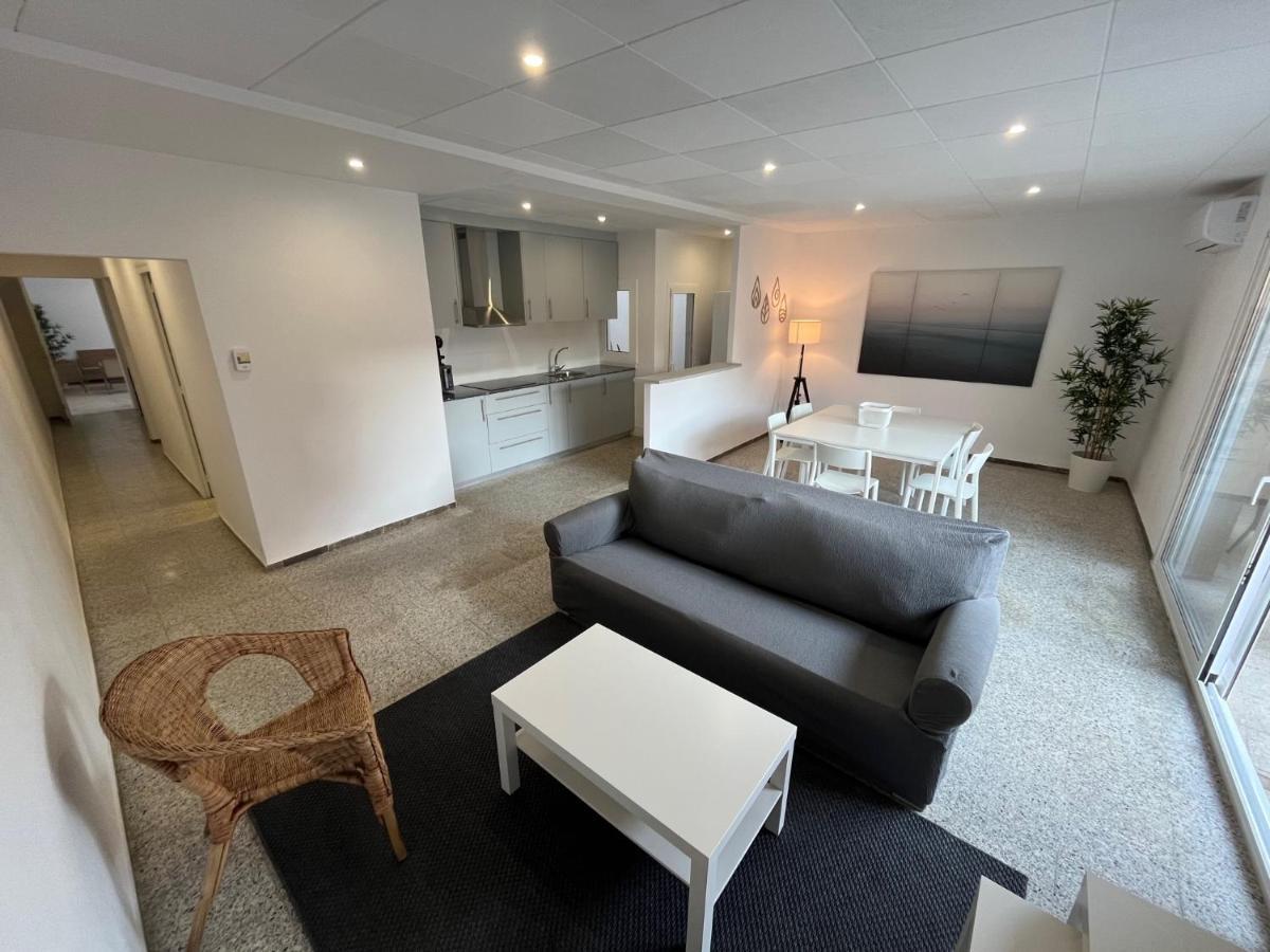 Center 3 Apartment *