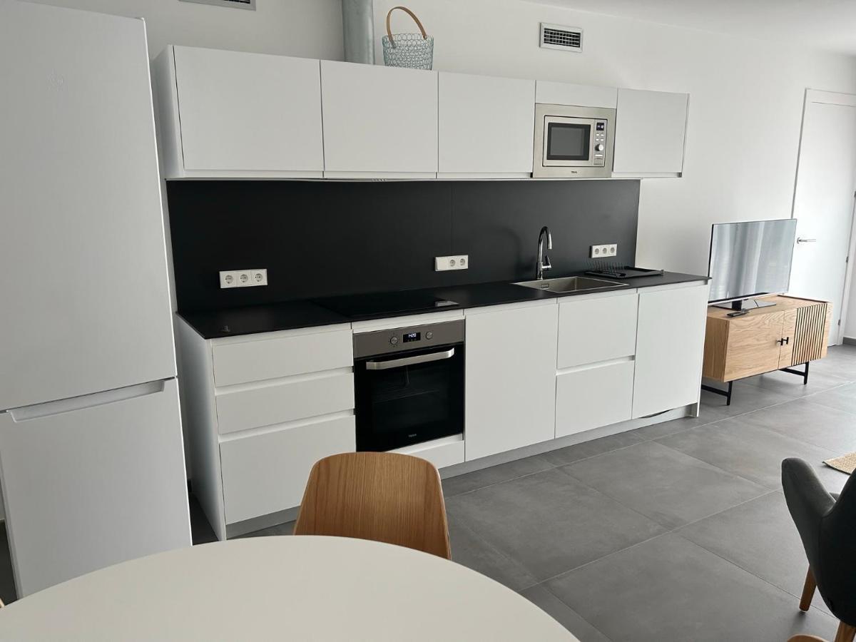 Apartamento El Centre, 3 Habitacions, 2 Banys I Cuina L' Escala