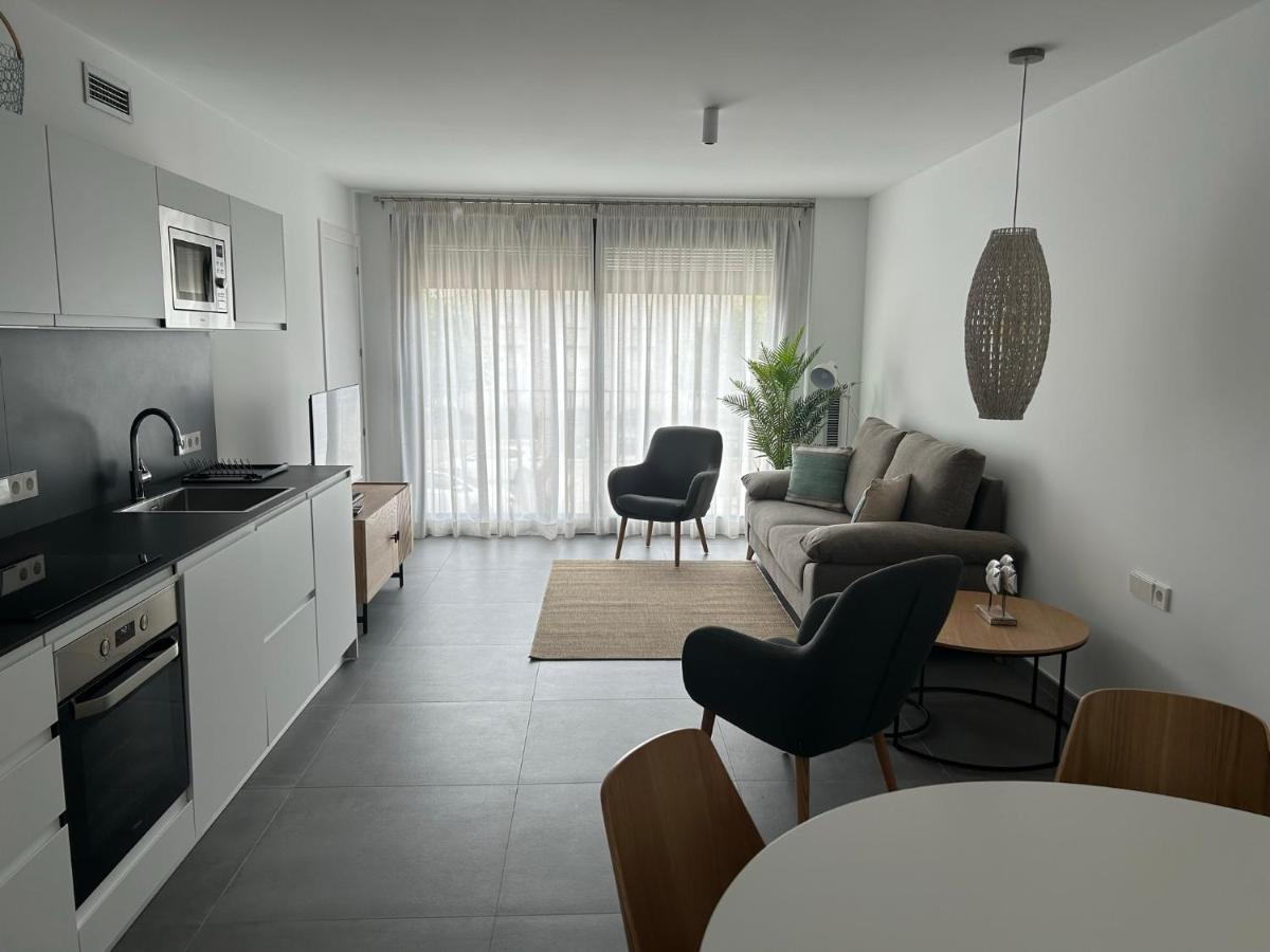 Apartamento El Centre, 3 Habitacions, 2 Banys I Cuina *