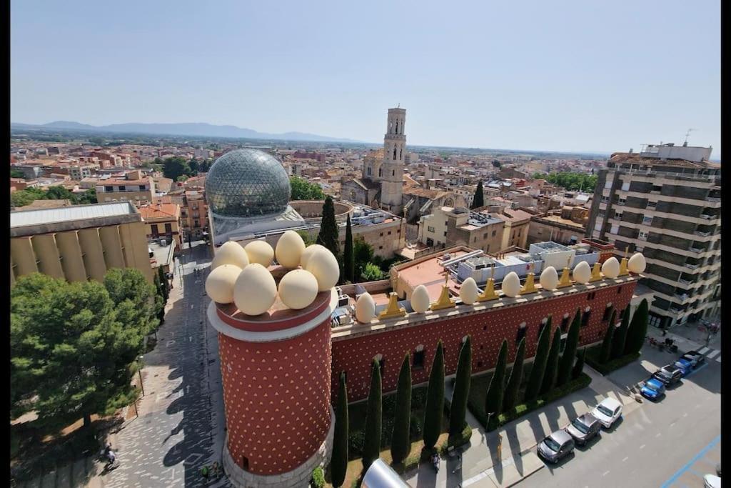 Atico Frente Al Museo Dali Figueres (Girona)