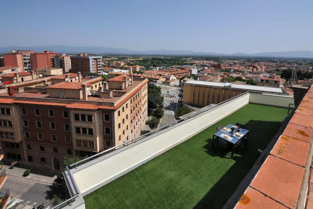 Atico Frente Al Museo Dali Figueres (Girona)