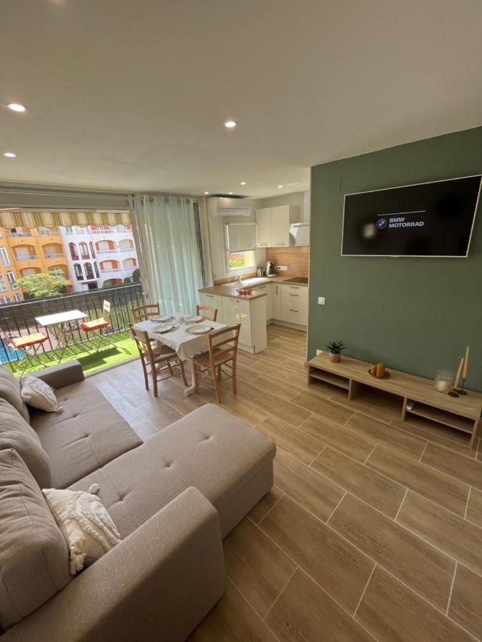 1 Chambre Climatise Avec 3 Piscines A 200 M De La Plage Apartment