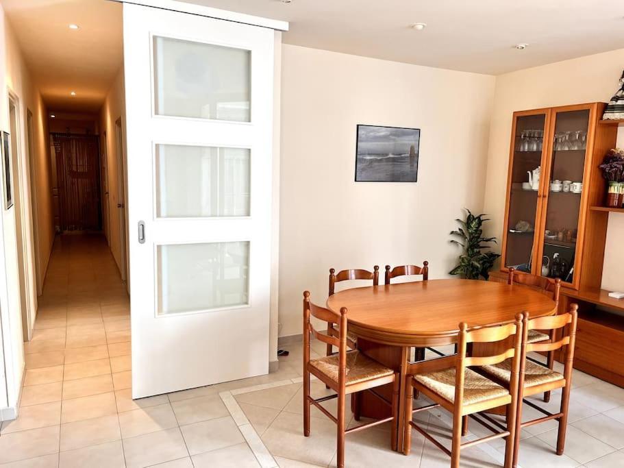 Apartamento Piso Con Parking En El Centro A 2 Minutos De La Playa L' Escala