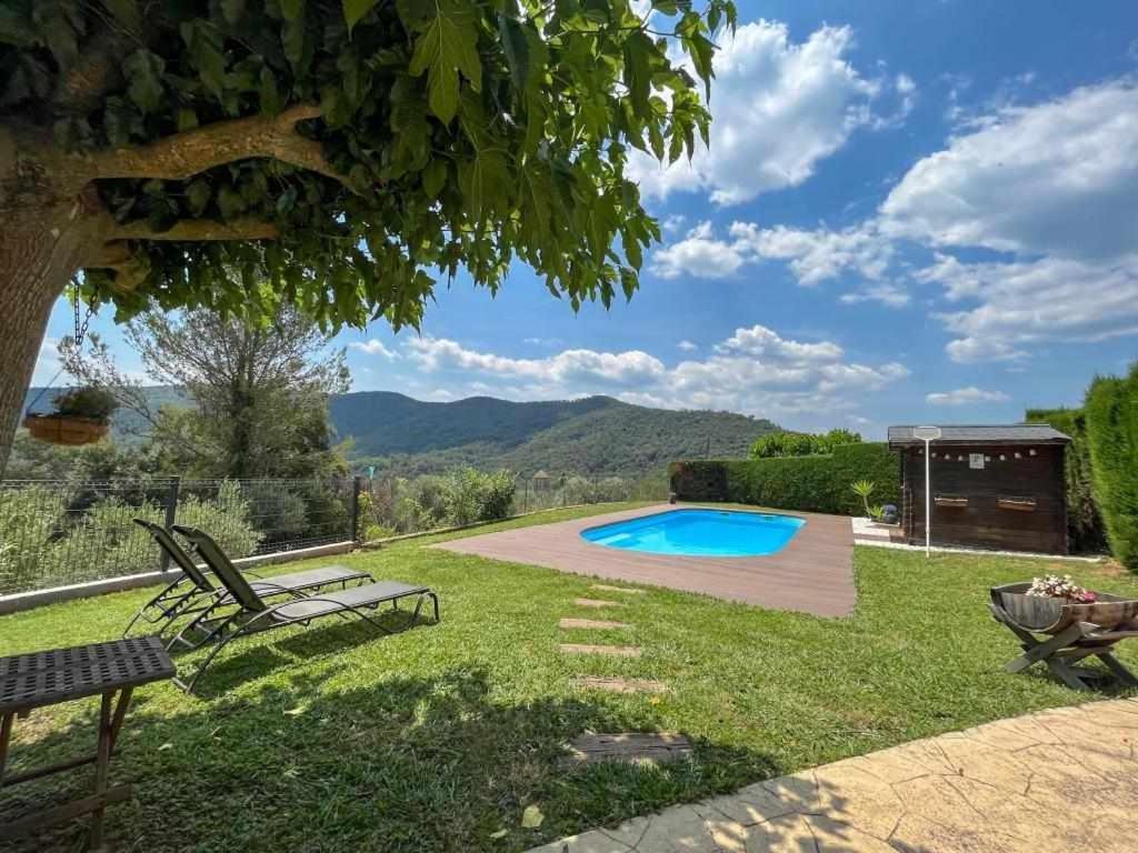 Сasa de vacaciones Masia With Pool And Beautiful Views Near Gerona