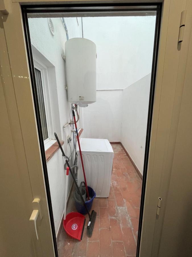 Apartment Center 3 *