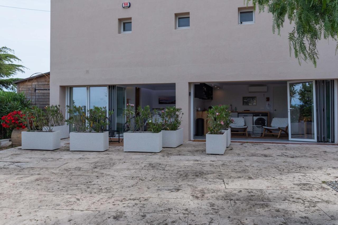 Romantic Modern Private Swimming Pool 5 Min Walk From Centre *