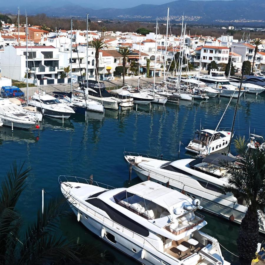 Vistas, Paz Y Armonia. Ampuriabrava