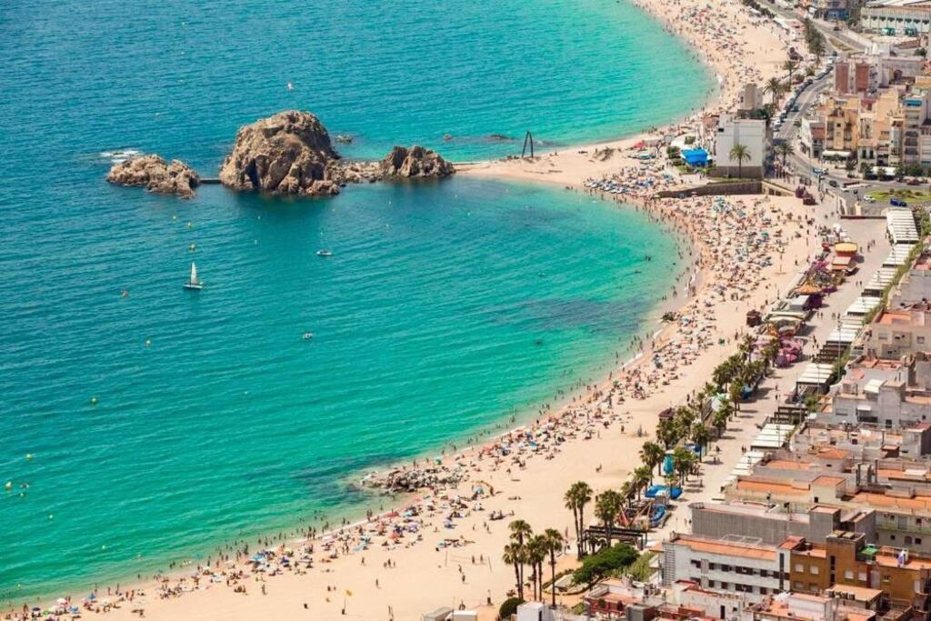 Apartamento Con Piscina En El Centro De Blanes