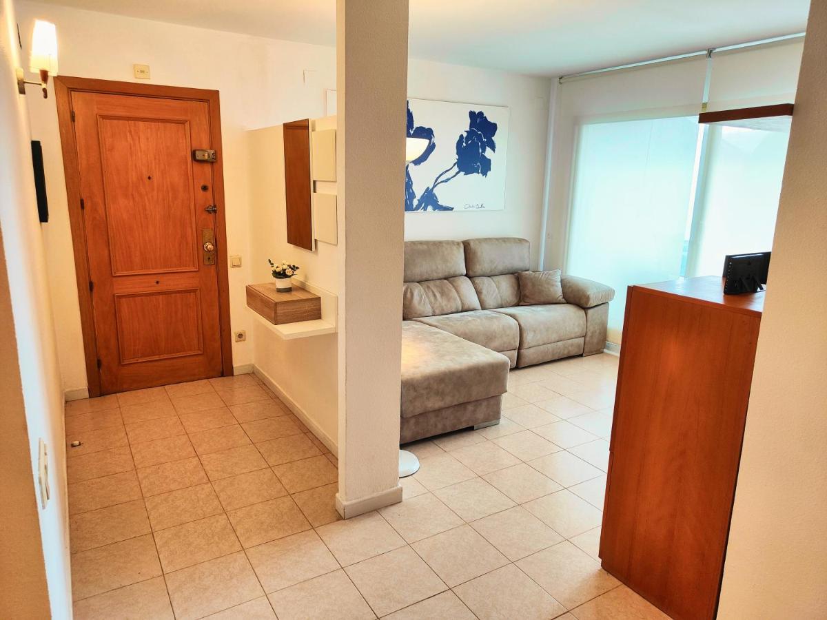 Luna With Jacuzzi, 5mins Walking To The Beach, Sea And Castle View Big Terrace * Tossa de Mar
