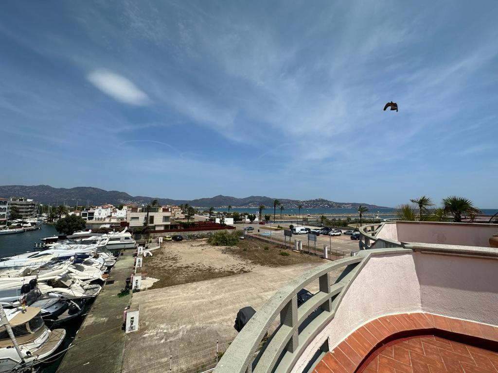 Cargols De Mar Ampuriabrava