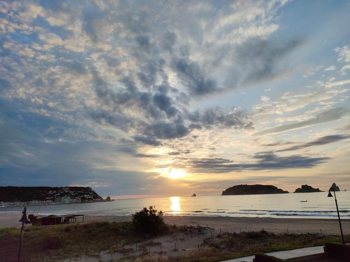 Pis A Peu De Platja Amb Vistes Apartment