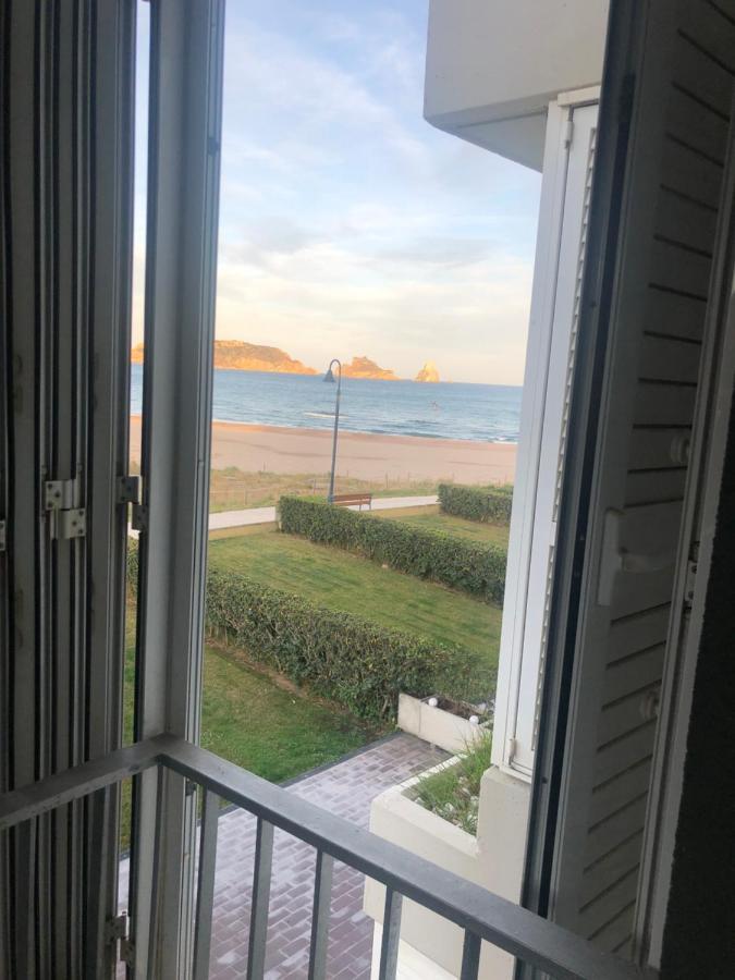 Pis A Peu De Platja Amb Vistes