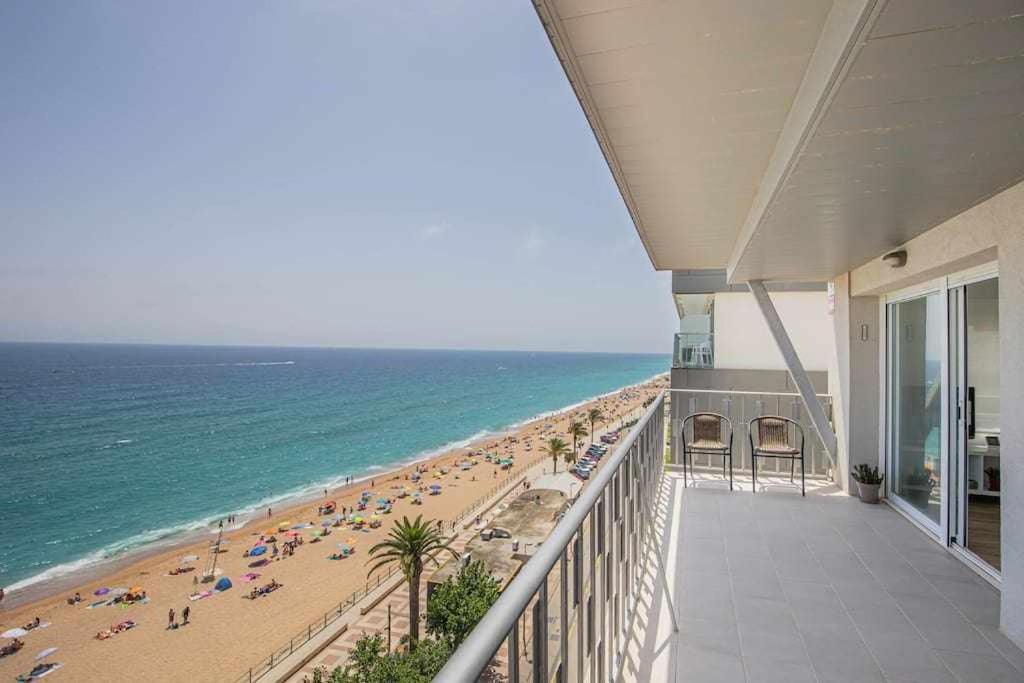 Ba Primera Linea Neptuno Blanes