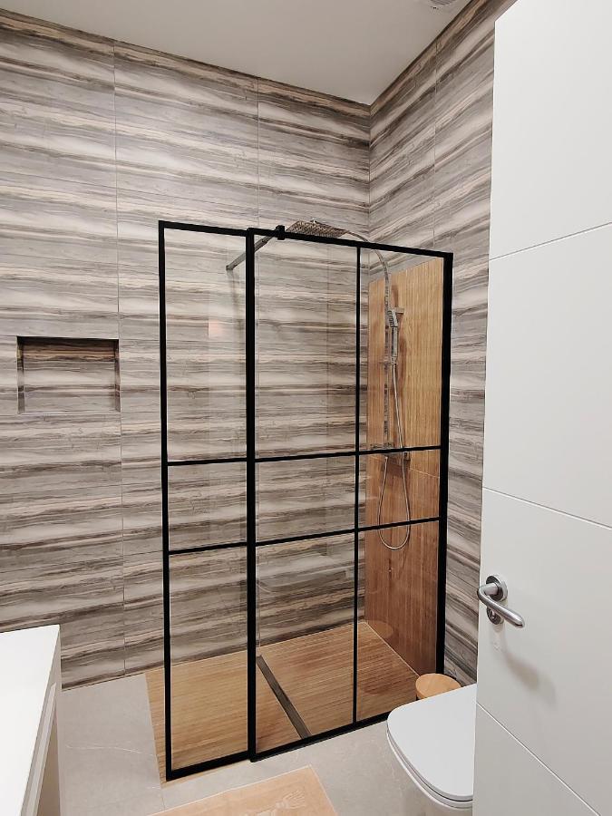 Apartamento Art Flat In Center 160m To Sea