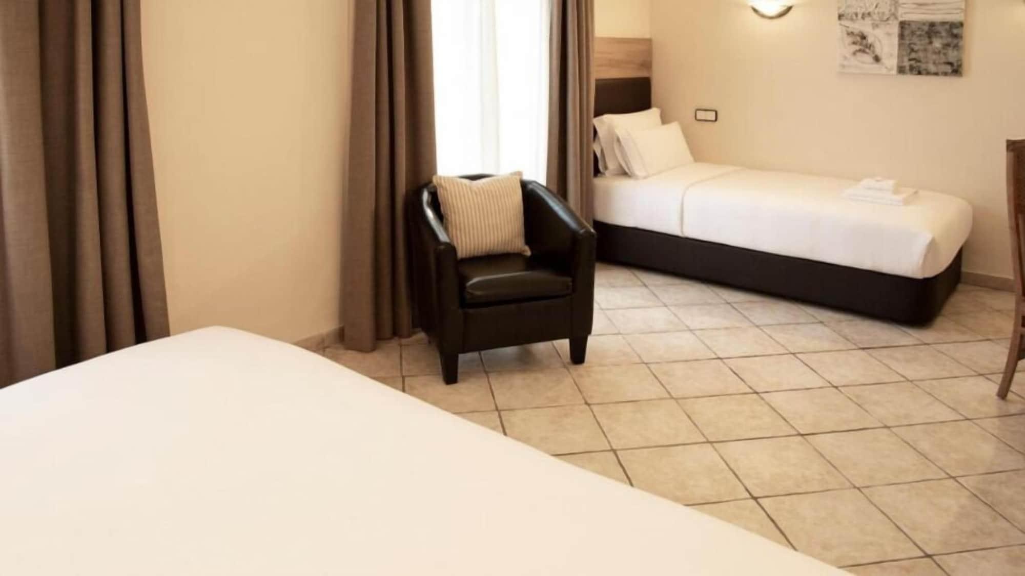 Hotel Eden Roc & By Brava 4*