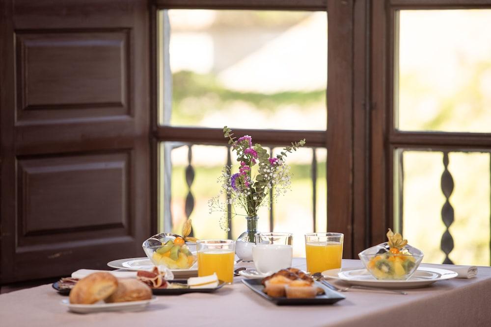 Hotel Rvhotels Palau Lo Mirador 4*