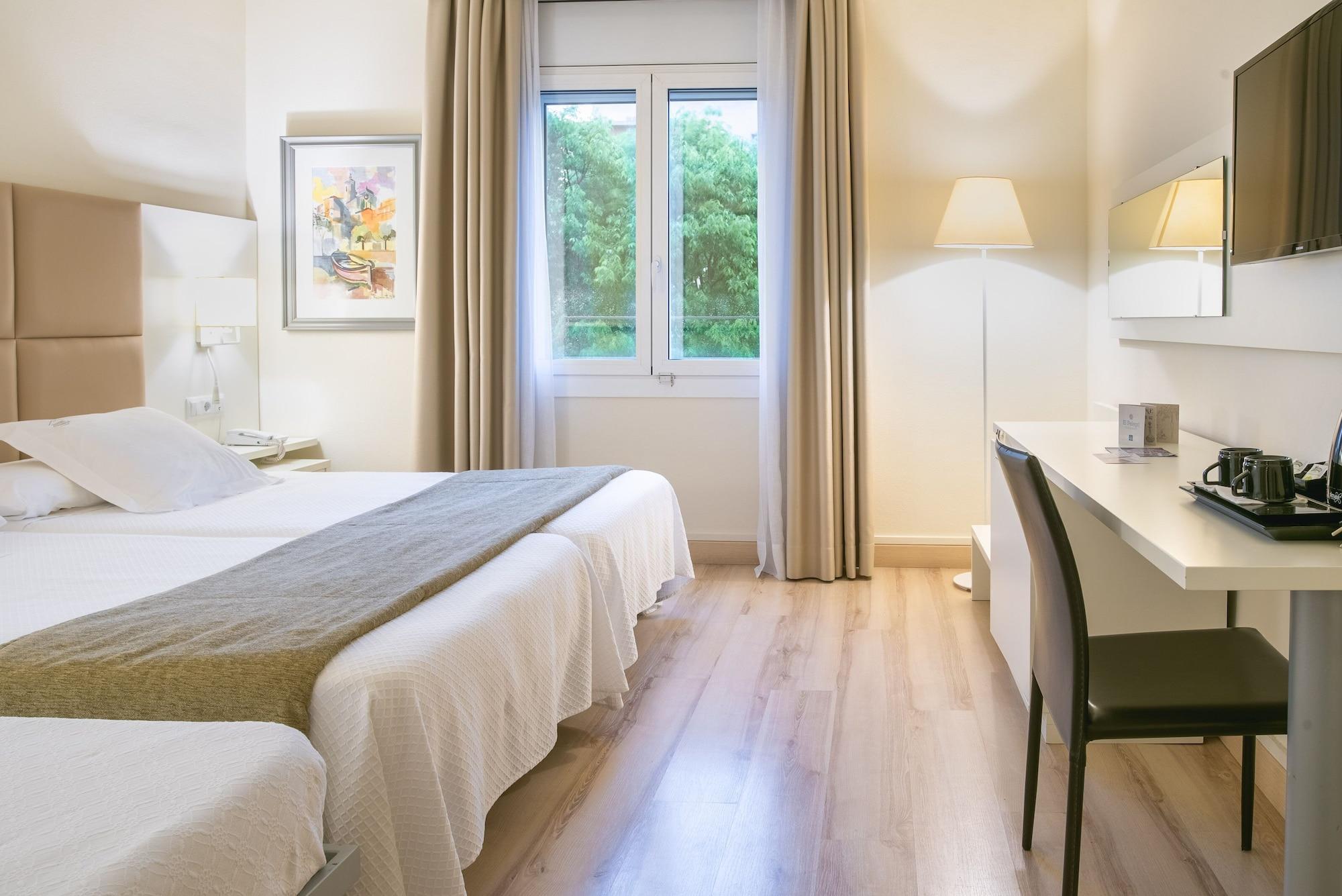 Pirineos By Pierre & Hotel