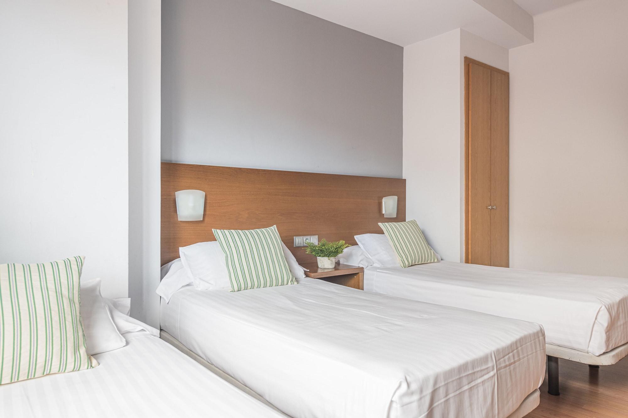 Hotel Bypillow Erba 2*
