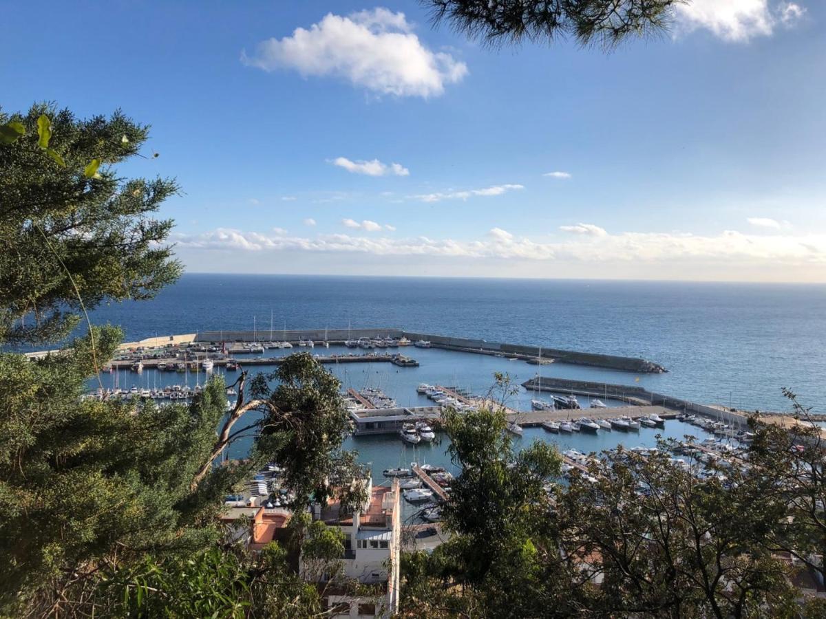 2 Bedroom Large Modern In Old Town 50m From The Beach! *