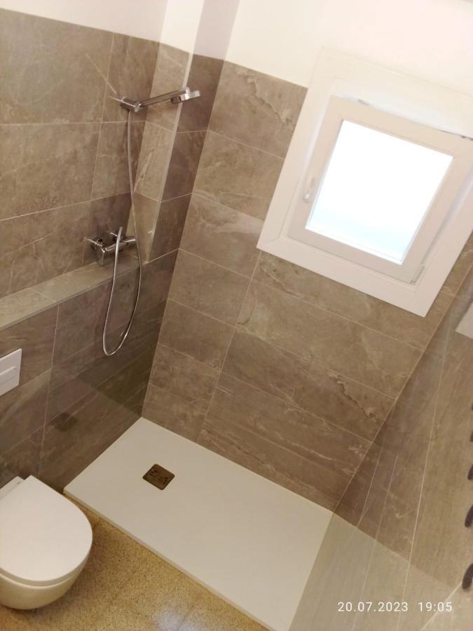2 Bedroom Large Modern In Old Town 50m From The Beach! Blanes