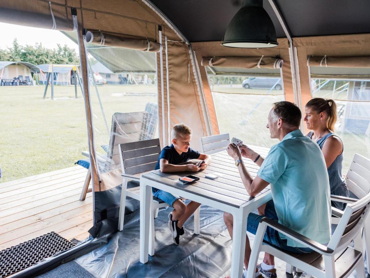 Luxury tent Tent On A Park, Just 2 5 Km From The