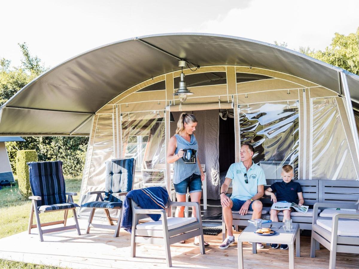 Luxury tent Tent On A Park, Just 2 5 Km From The