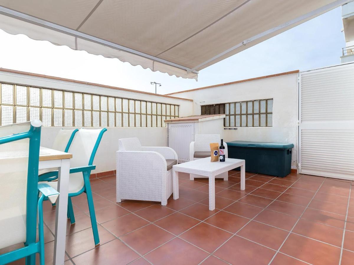 Apartamento En El Port De La Selva: Planta Baja, Terraza Y Wifi A Metros De La Playa - Es-228-52 *