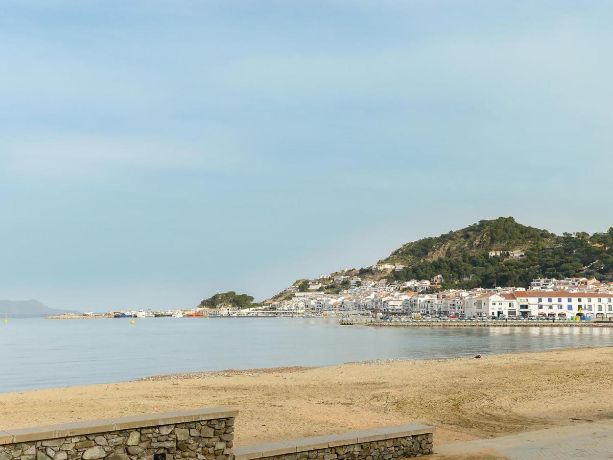 En El Port De La Selva: Planta Baja, Terraza Y Wifi A Metros De La Playa - Es-228-52 El Port De La Selva