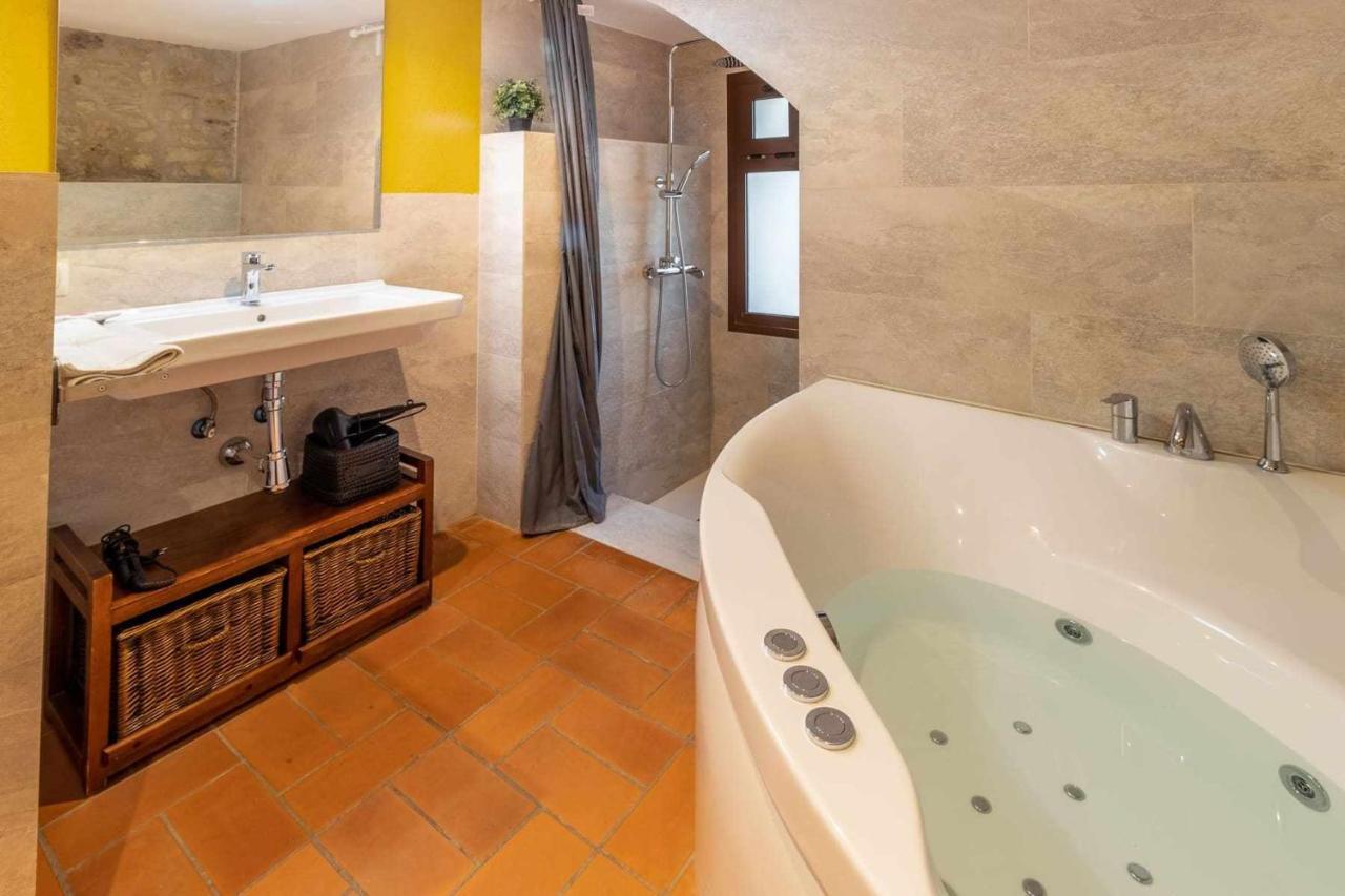 Baiell Casa Rural En La Naturaleza Chalet Gerona