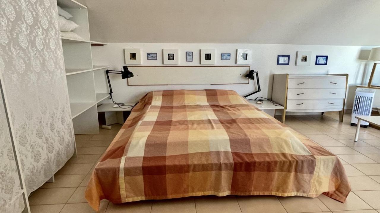 Apartamento Puig Padro 4 2-2 *