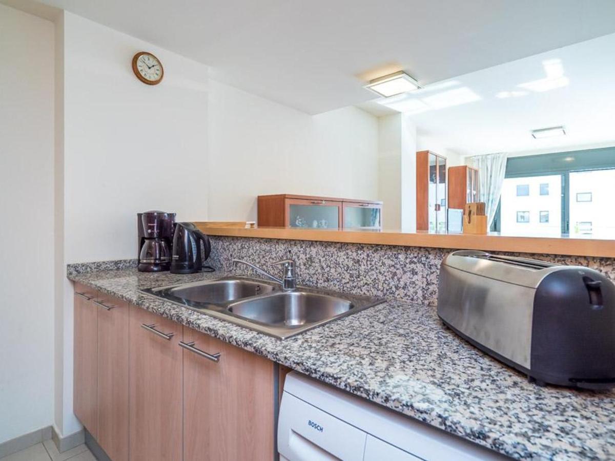 Apartamento Frente A La Playa De Roses, Piscina, Terraza, Ac, Parking, 6 Pers, Ideal Familias - Es-258-13 *
