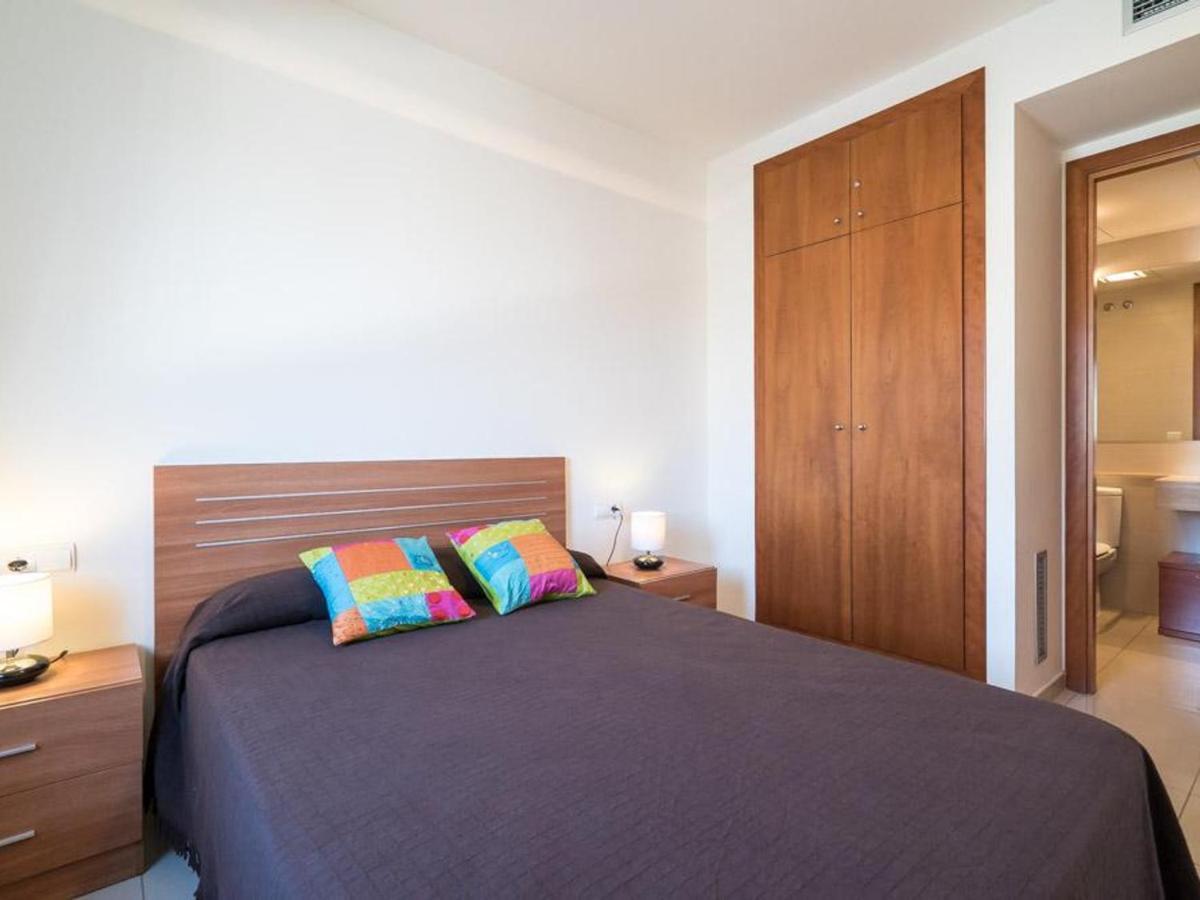 Frente A La Playa De Roses, Piscina, Terraza, Ac, Parking, 6 Pers, Ideal Familias - Es-258-13 Apartamento *