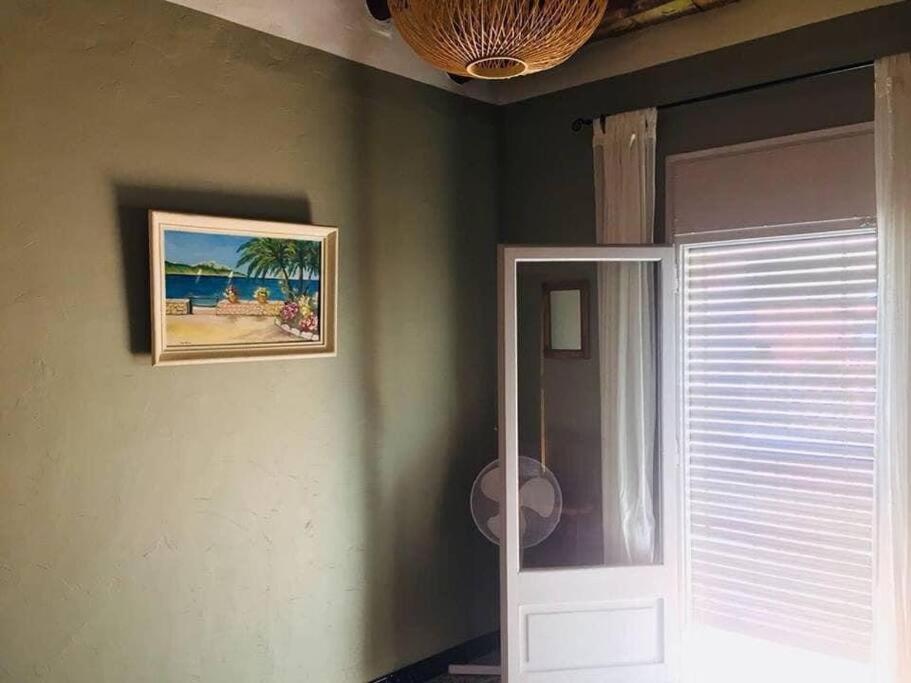 Jolie Maison Catalane Chaleureuse Et Confortable