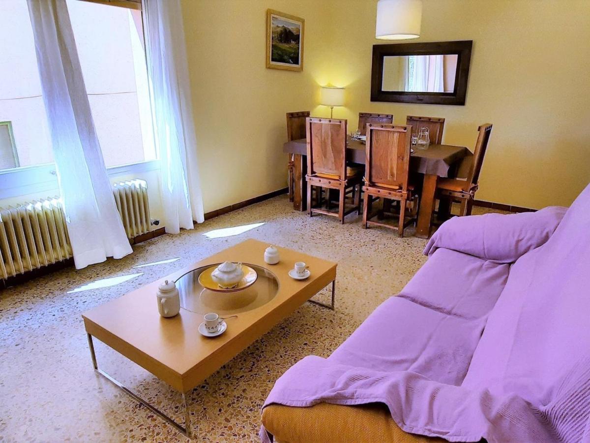 En Con 2 Habitaciones, Cocina Equipada Y Estacionamiento - Ideal Familias - Es-170-42 Apartamento Llançà