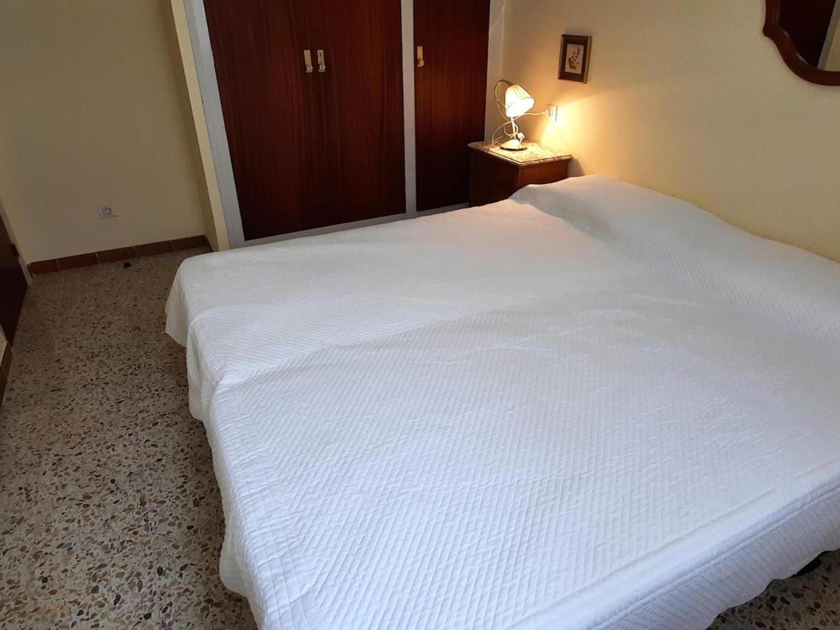 En Con 2 Habitaciones, Cocina Equipada Y Estacionamiento - Ideal Familias - Es-170-42 Apartamento
