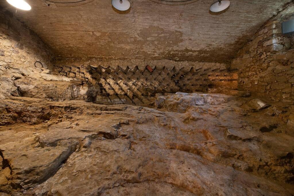 Exclusive & Charming Stone House *