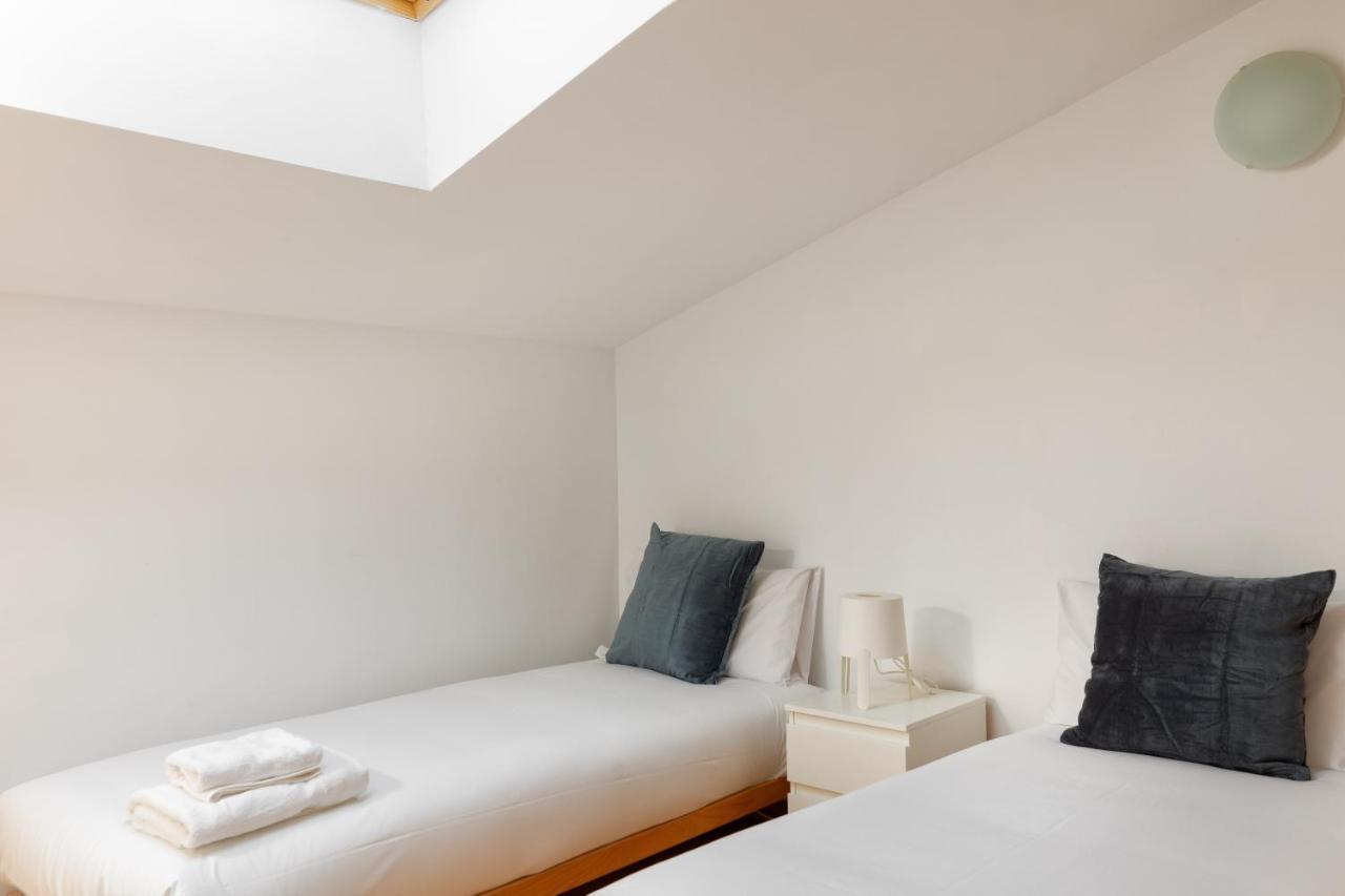 Flateli Cort Reial 7 Gerona