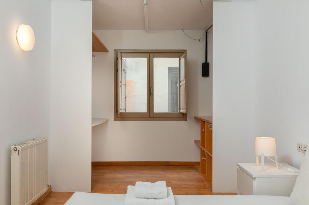 Apartamento Flateli Cort Reial 7 *