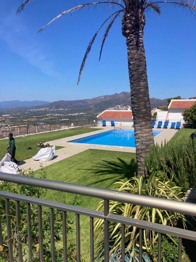 Duplex Avec Terrasse Magnifique Jacuzzi Vue Roses