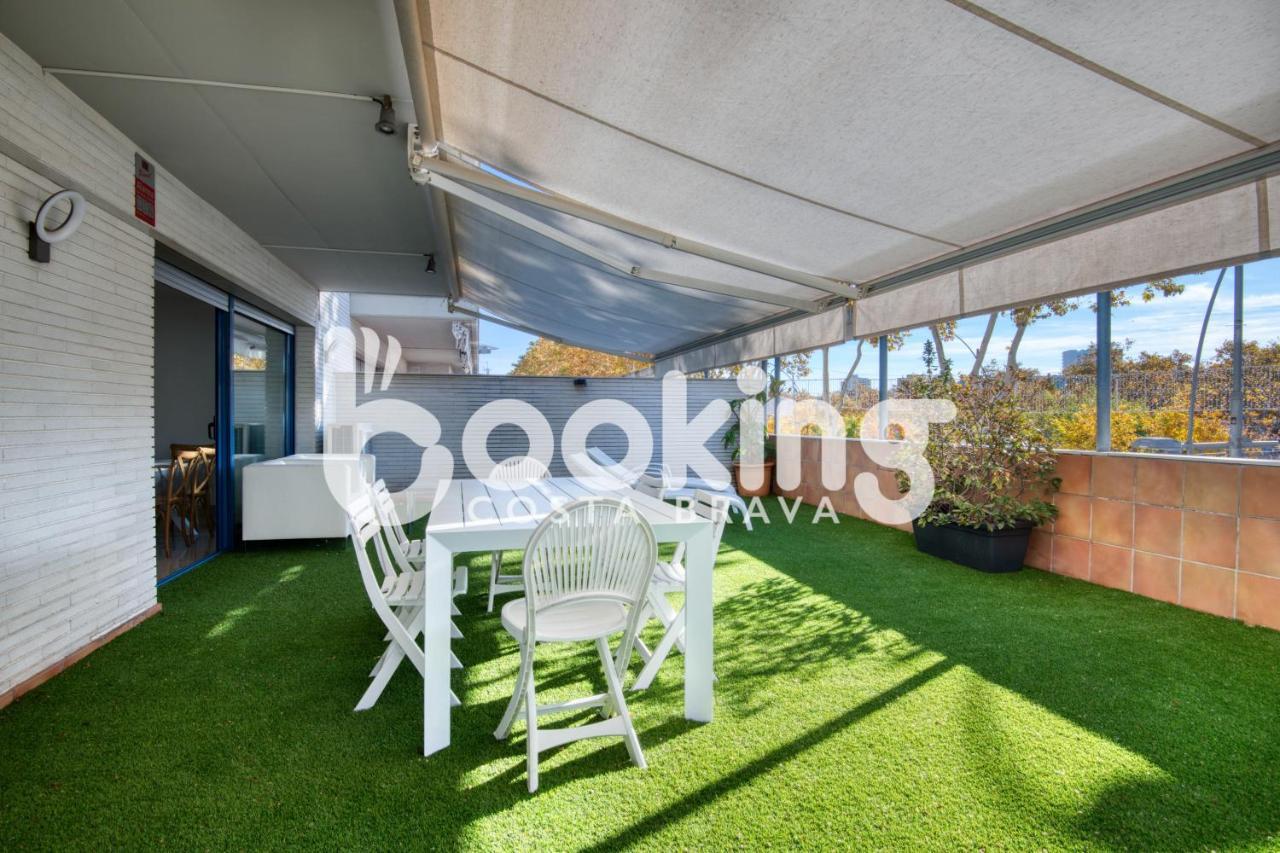Apartamento Soleado - Amb Gran Terrassa Al Centre De Platja D'aro, Amb Parking I Piscina Comunitaria *