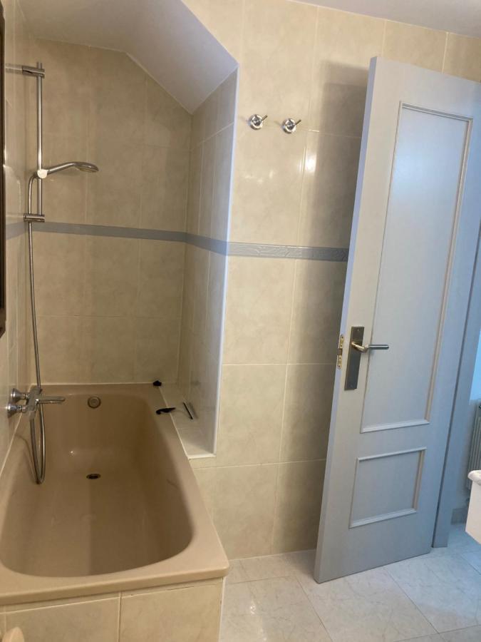 Duplex Avec Terrasse Magnifique Jacuzzi Vue Apartment Roses